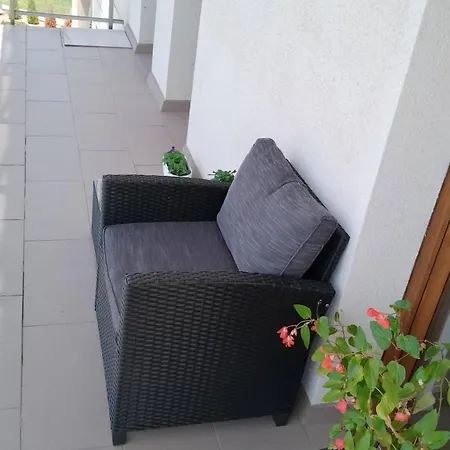 Apartment Kwiatowy Klimatyzowany Lubin (Lower Silesia)